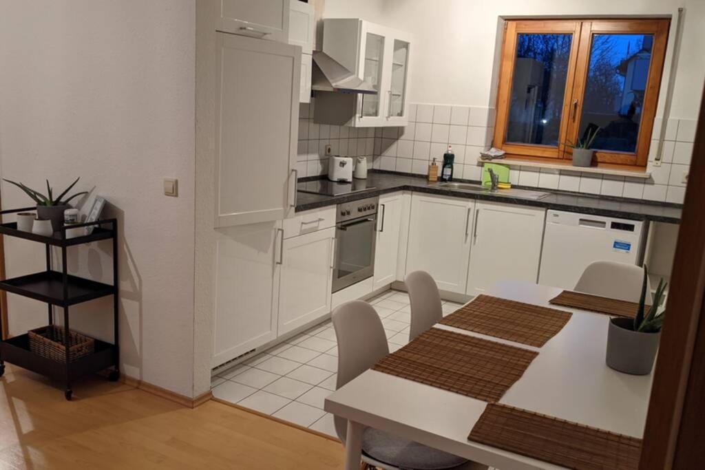 Helle Terrassenwohnung Am Waldrand Apartment Nuertingen