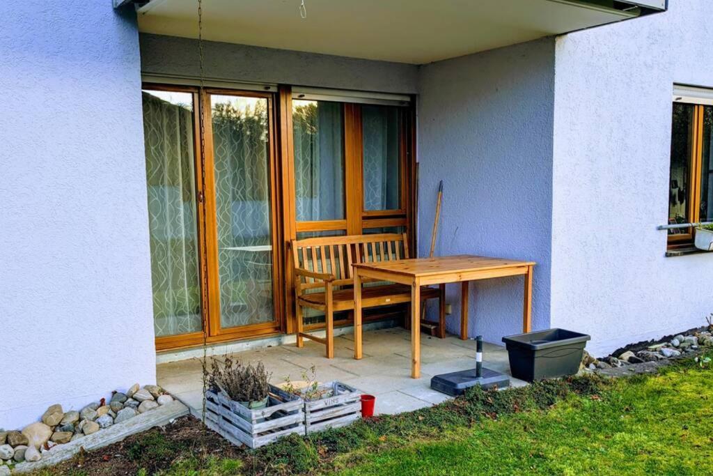 Appartement Helle Terrassenwohnung Am Waldrand Nuertingen